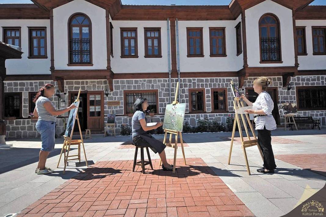 Sanatseverler hazır olun: Ankara'nın en havalı sokağı makyajlanıyor! Başkentin cazibe merkezinde değişim başladı 11